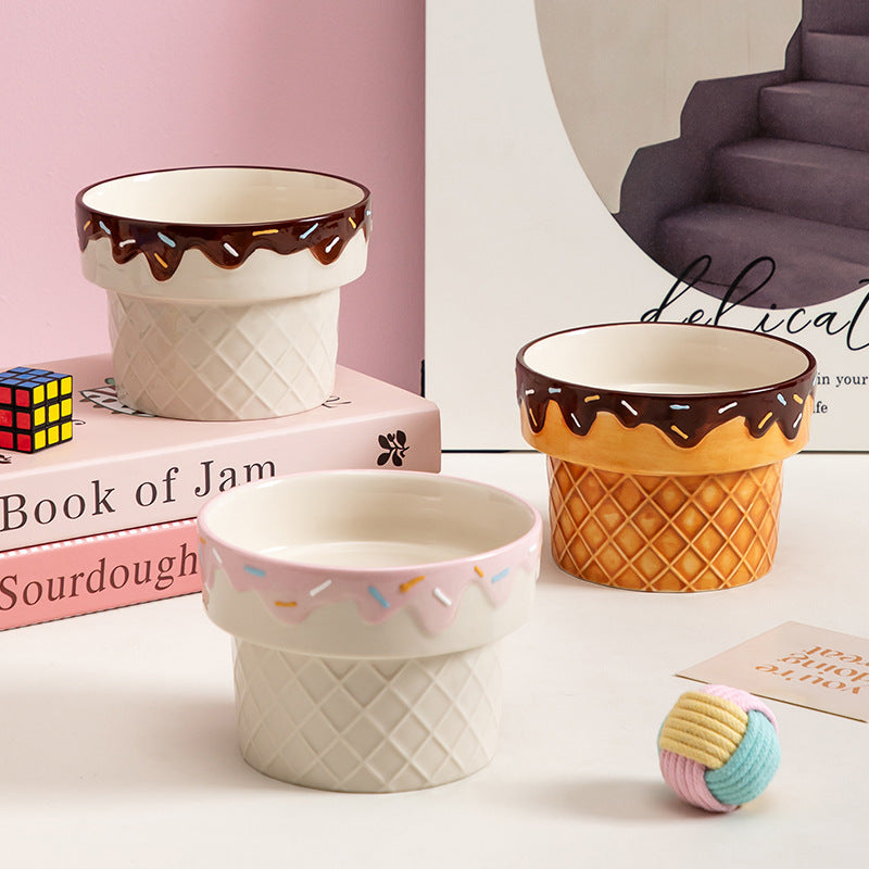 5.3-Inch Cute Ice Cream Ceramic Raised Cat Bowl, Ergonomic Elevated Pet Feeder for Neck Protection, Cat Food Dish & Dog Bowl, Ideal Gift for Cats