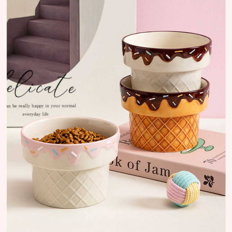 5.3-Inch Cute Ice Cream Ceramic Raised Cat Bowl, Ergonomic Elevated Pet Feeder for Neck Protection, Cat Food Dish & Dog Bowl, Ideal Gift for Cats